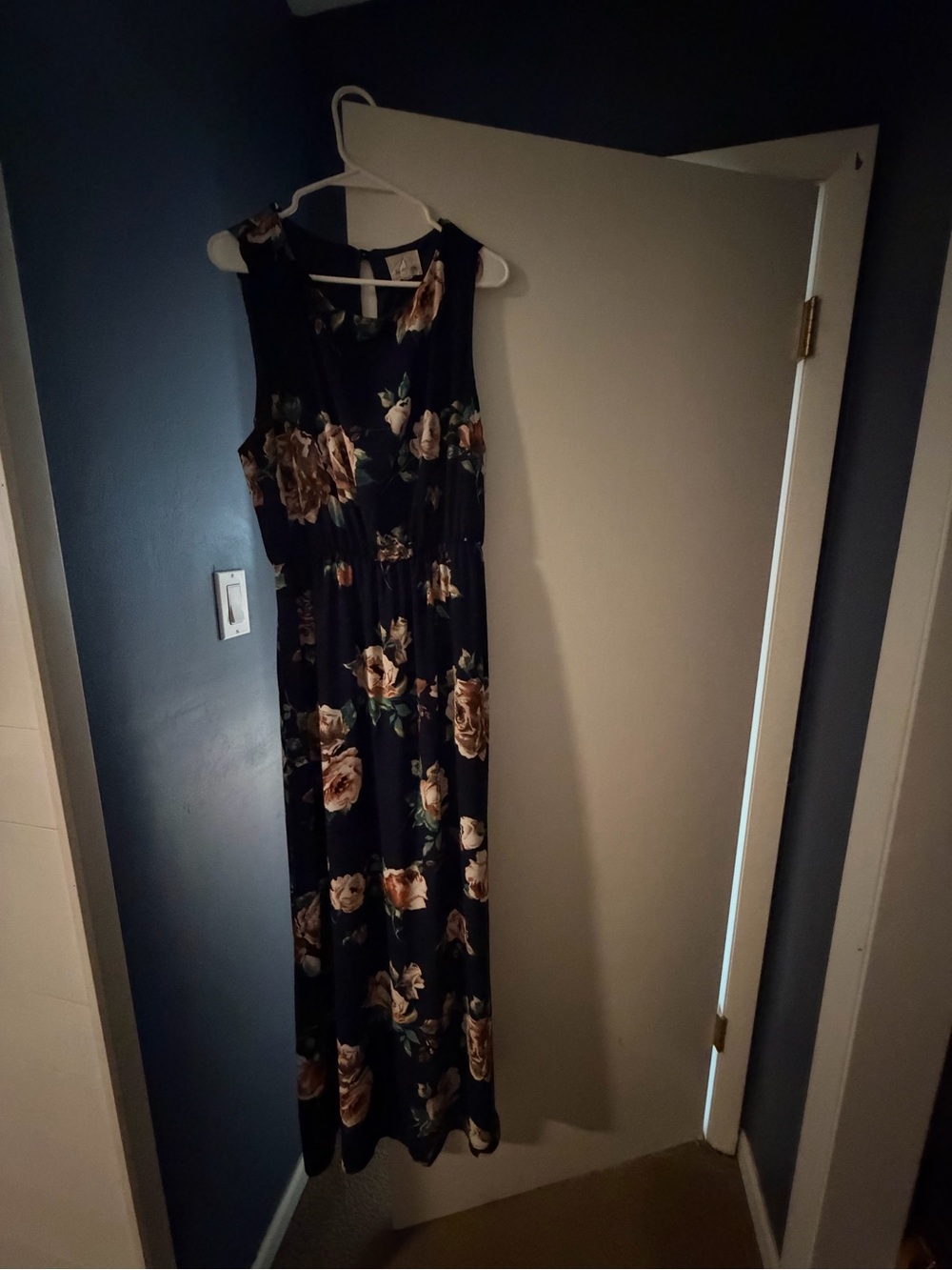 Sleeveless Black Maxi Dress with Rose Print